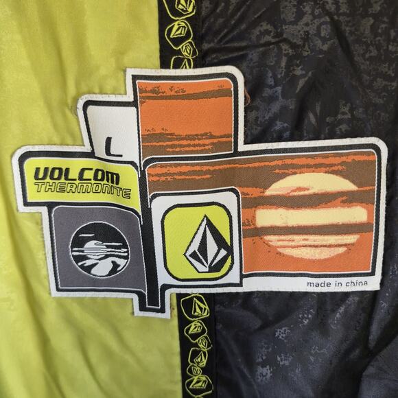 Volcom Women's L Puzzled Jkt. Insulated Snowboard Ski Burgundy Winter Coat Hood - Picture 5 of 11